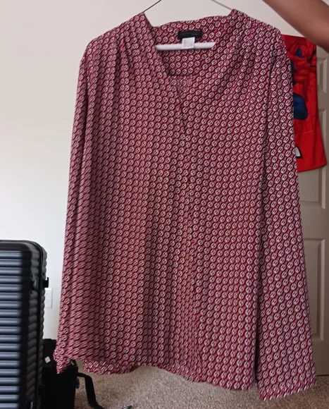 Clothes - Picture 2 of 2